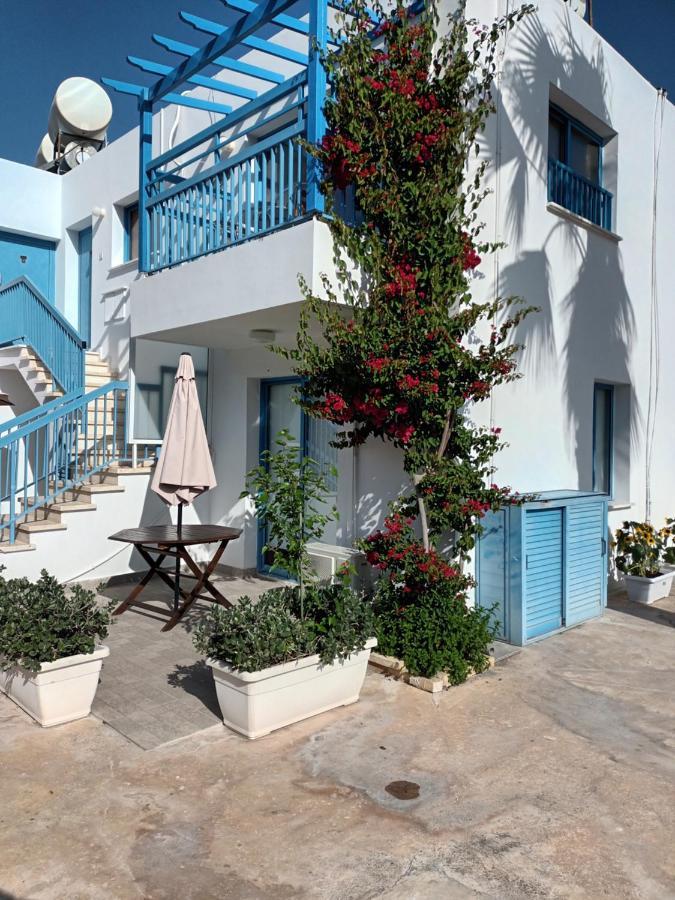 Ocean Blue Apartments Pafos Zewnętrze zdjęcie