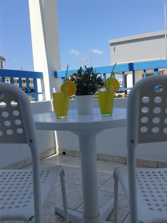 Ocean Blue Apartments Pafos Zewnętrze zdjęcie